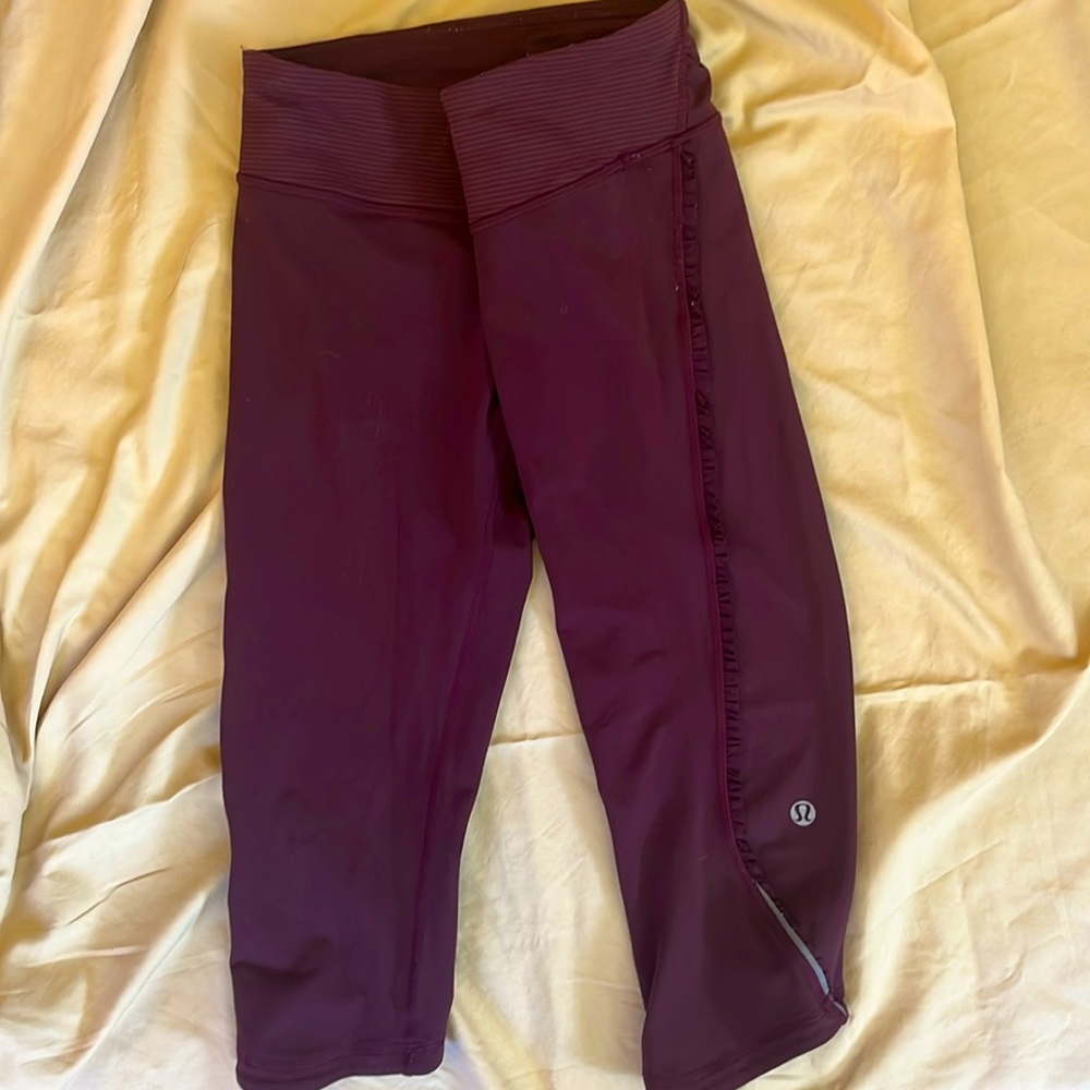 Lululemon- Magenta full on luxtreme, frill detail, size 4, crop reflective